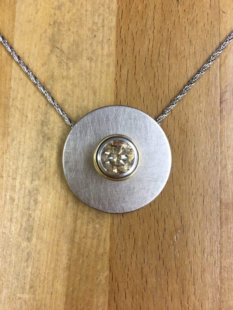 Kettenanhänger in allen Variationen 36 Anhänger mit champagnerfarbenen Brillanten