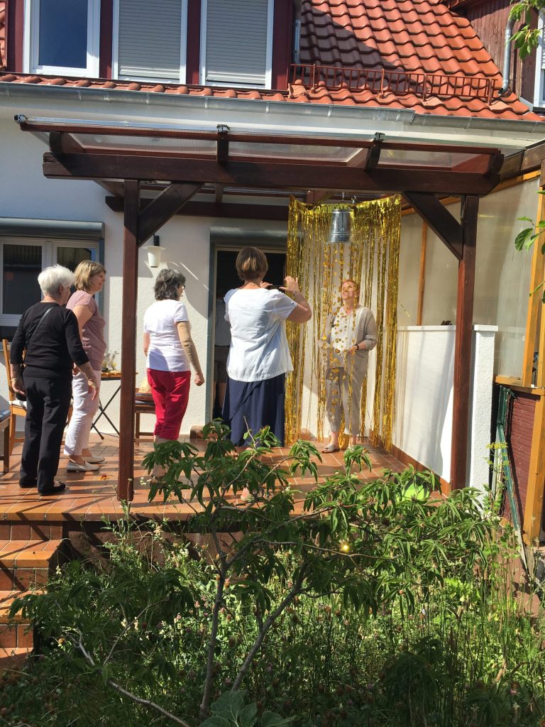 Überwältigende Eröffnung 11 Goldregen