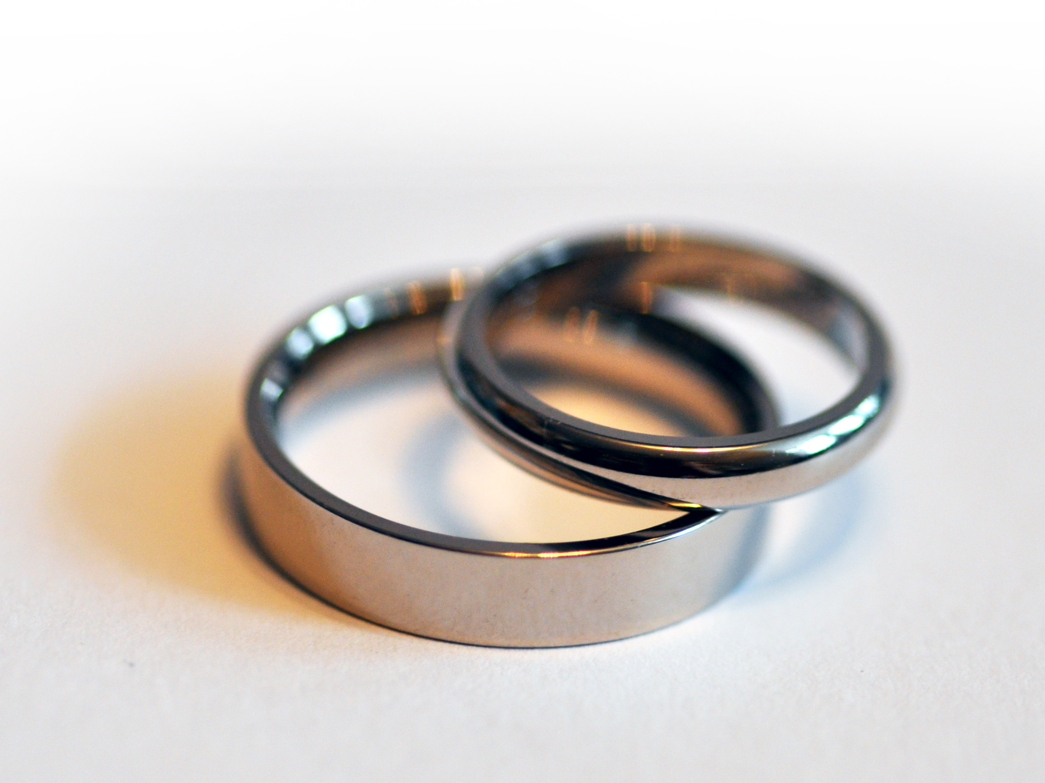 Inside out – Trauringe 1 Inside out – Trauringe