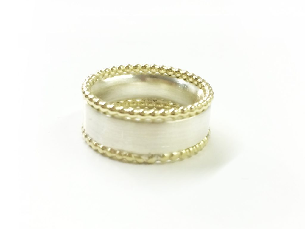 Ringe in allen Variationen 90 Silberring mit Gelbgold-Kügelchen