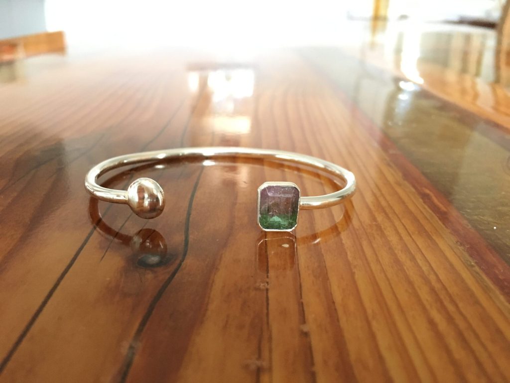 Armreif mit Wassermelonen-Turmalin 8 Der fertige Armreif