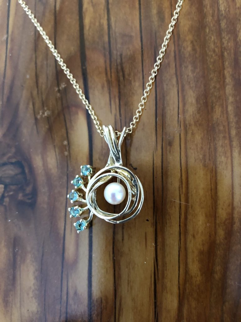 Anhänger aus einer Brosche 3 Anhänger mit Paraiba-Turmalinen