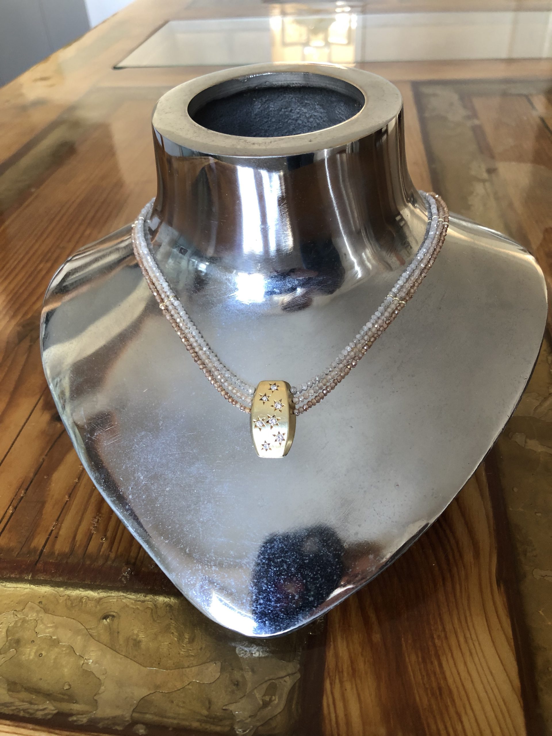 Collier aus einem Ring 8 Das Collier