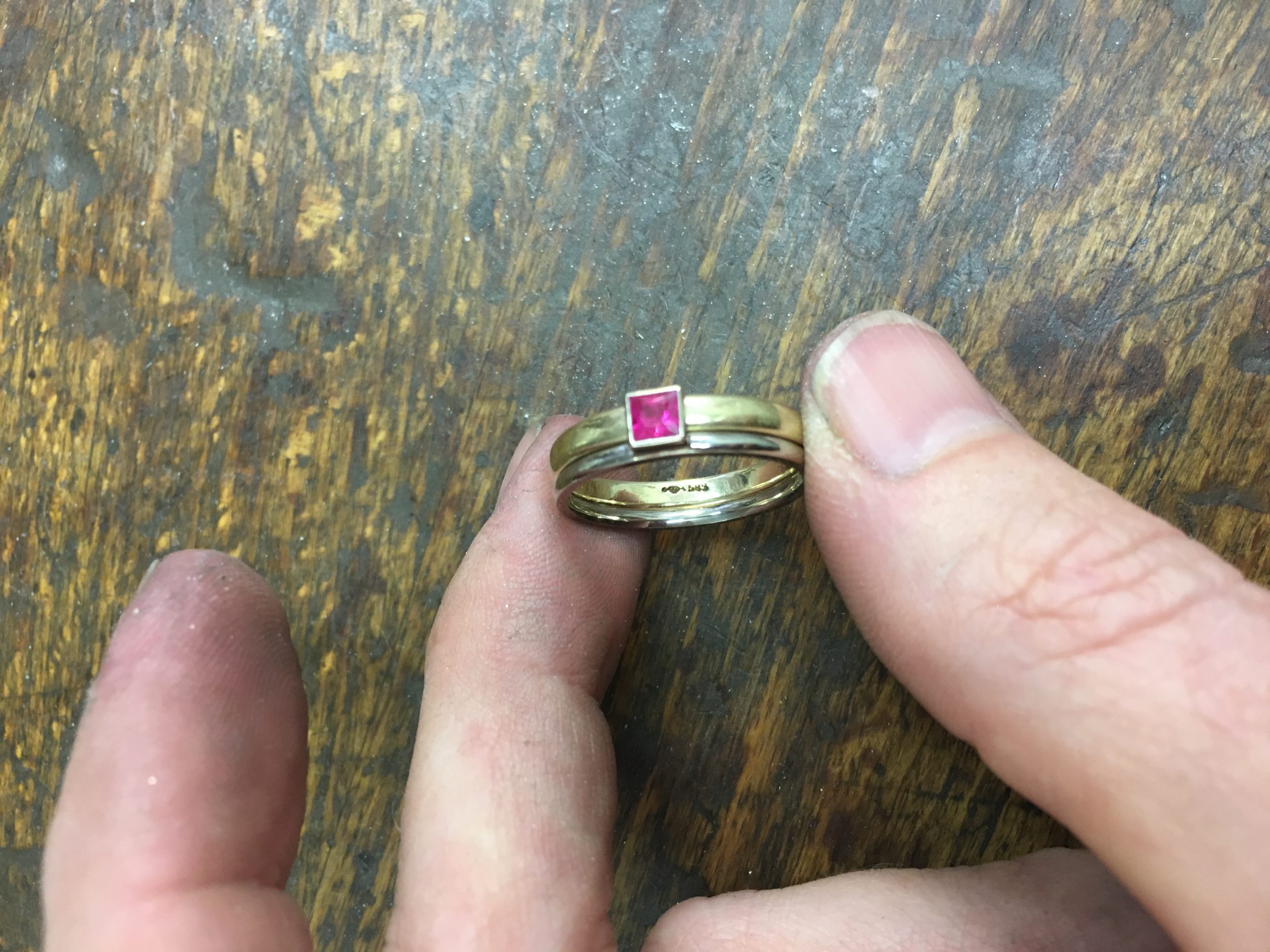 Ringe mit Rubin 1 Beisteckring mit Rubin