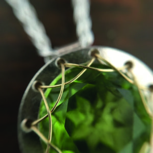 Ohrhänger mit eingestricktem Edelstein 4 IMG 3457 1 300x300 1