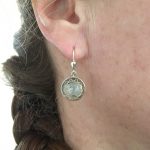 Ohrhänger mit eingestricktem Edelstein 2 IMG 6893 e1563805278743 150x150 1