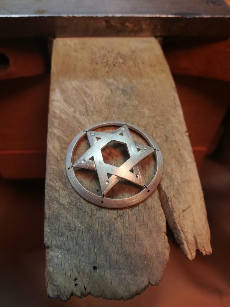 Ajour sägen - von Miriam 9 Markierung der Mittellinie