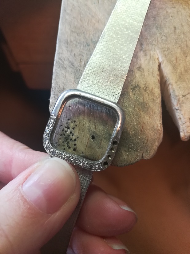 Weißgold Herzring - von Miriam 3 Ausfassen der Steine