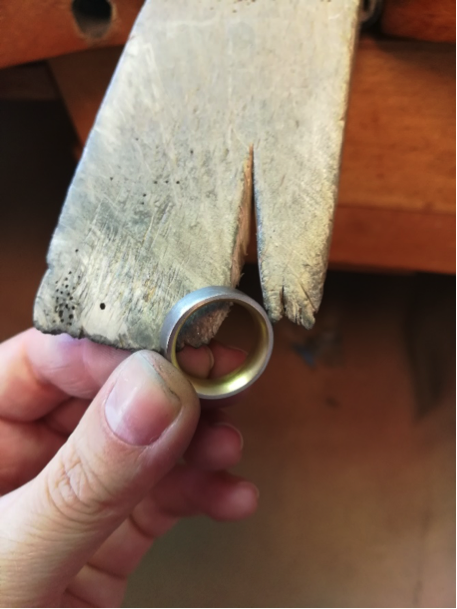 Bicolor Ring bombiert