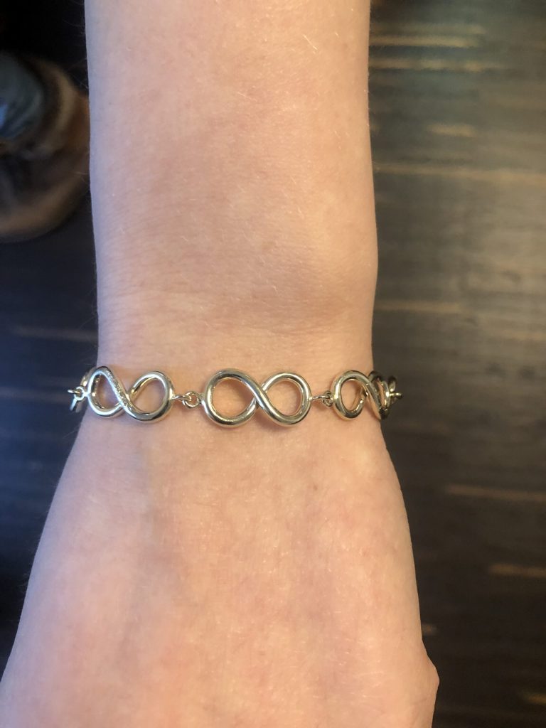 Unendlichkeitszeichen - von Miriam 11 Armband Unendlichkeitszeichen