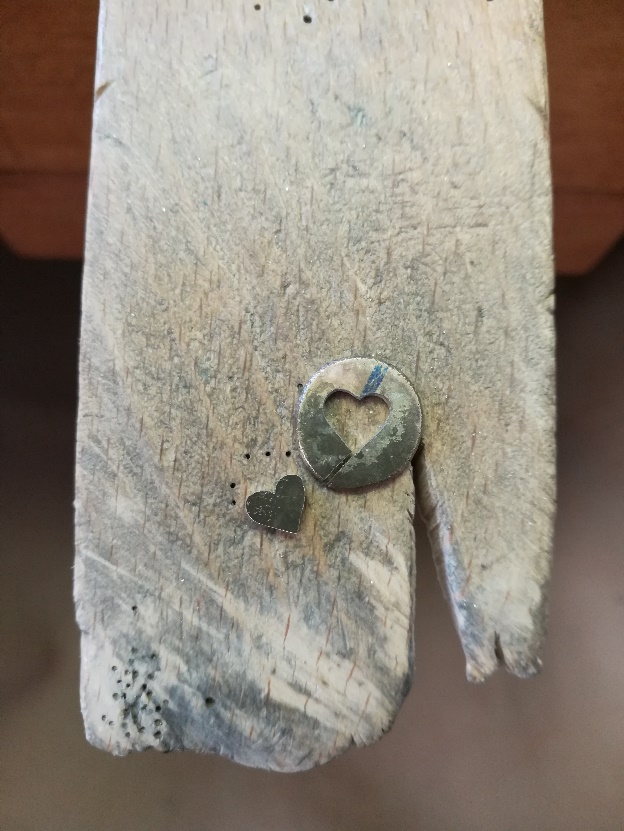 Weißgold Herzring - von Miriam 10 ausgesägtes Herz aus Weißgold