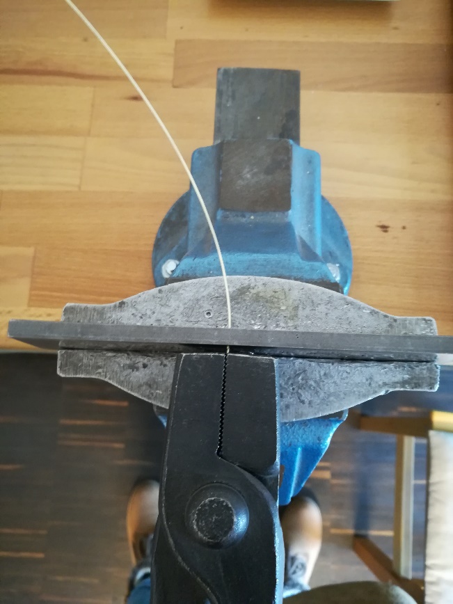 Unendlichkeitszeichen - von Miriam 5 gezogener Gelbgolddraht