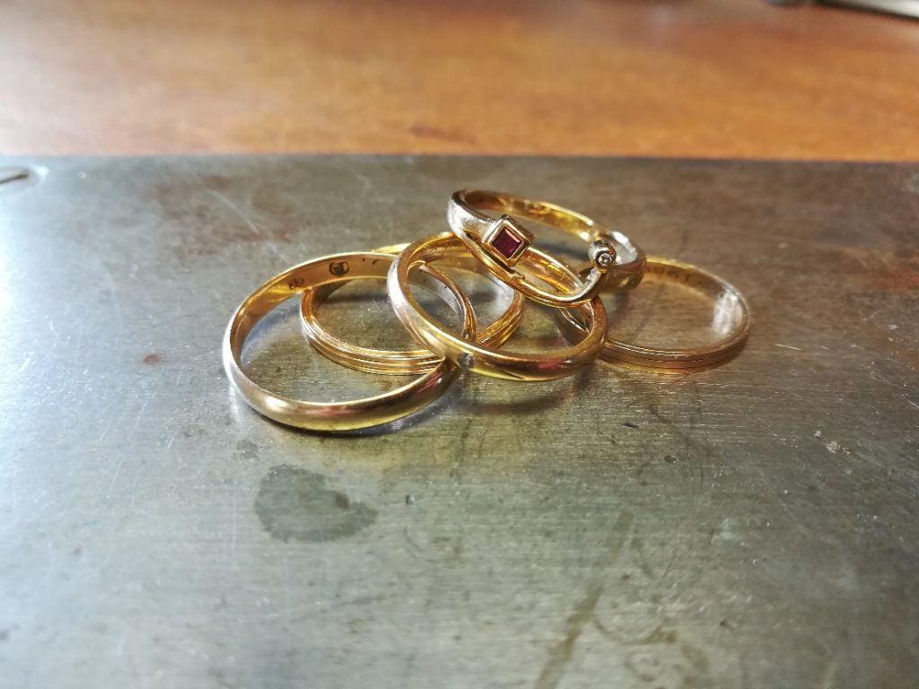 Schmelzring - von Miriam 2 mitgebrachte Ringe