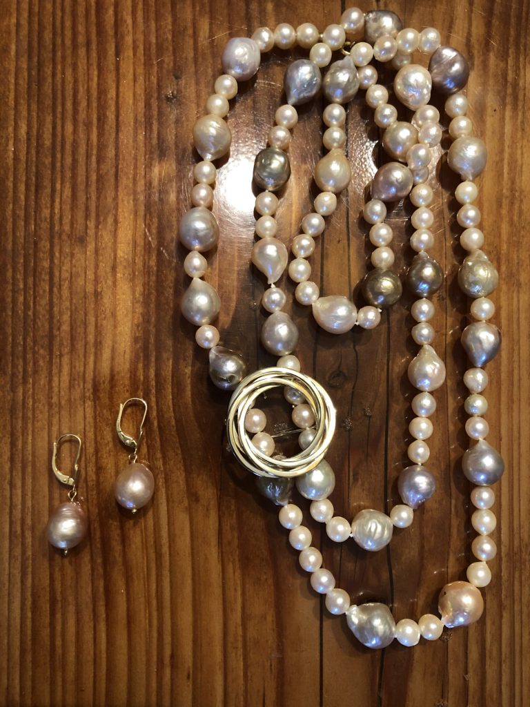 Zuchtperlen, bereit zu allen möglichen Kreationen 5 Biwa Zuchtperlen kombiniert mit Akoya Zuchtperlen