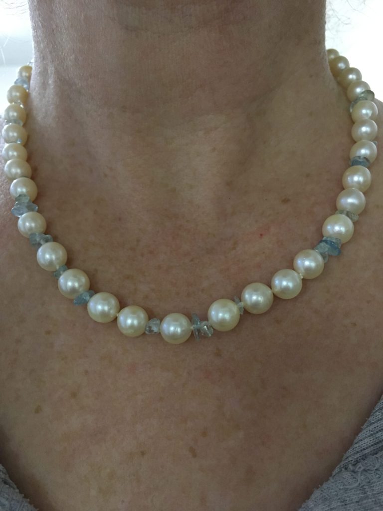 Zuchtperlen, bereit zu allen möglichen Kreationen 4 Perlen kombiniert mit Aquamarin