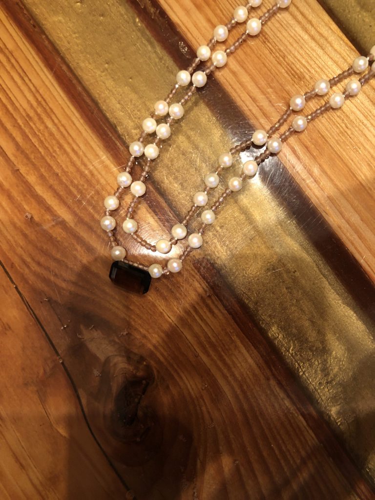 Zuchtperlen, bereit zu allen möglichen Kreationen 11 Kundeneigene Perle kombiniert mit zimtfarbenem Zikon