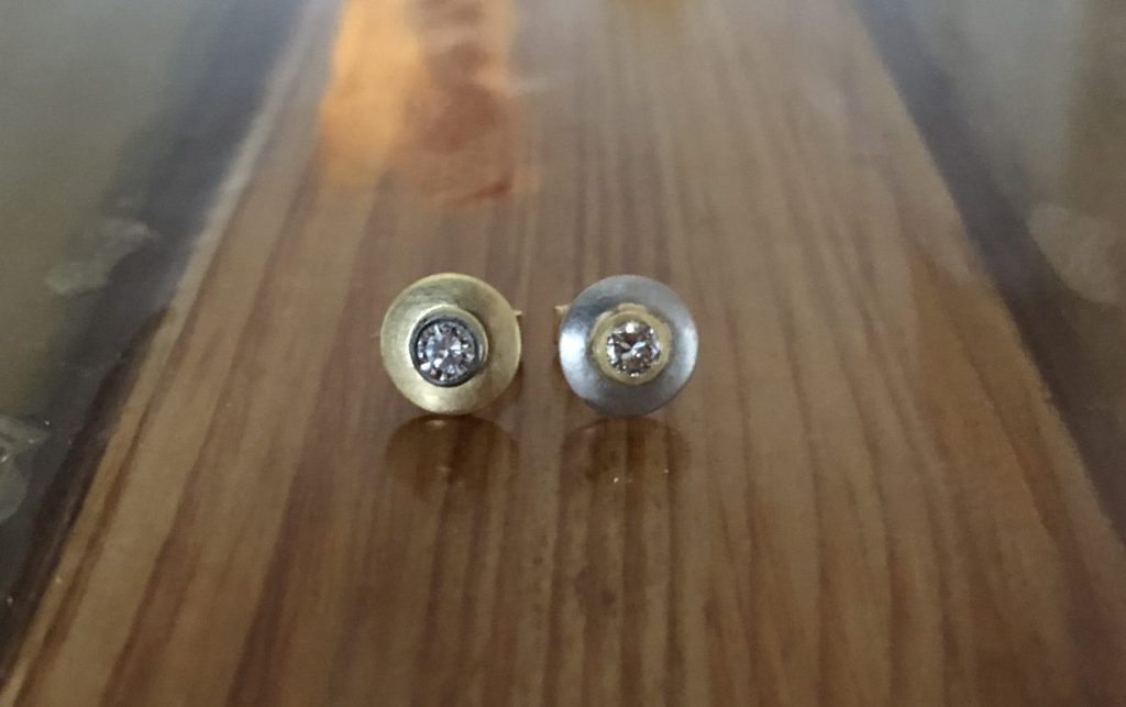 Ohrsschmuck in verschiedenen Varianten 2 Brillant Ohrstecker Gelb-Weißgold