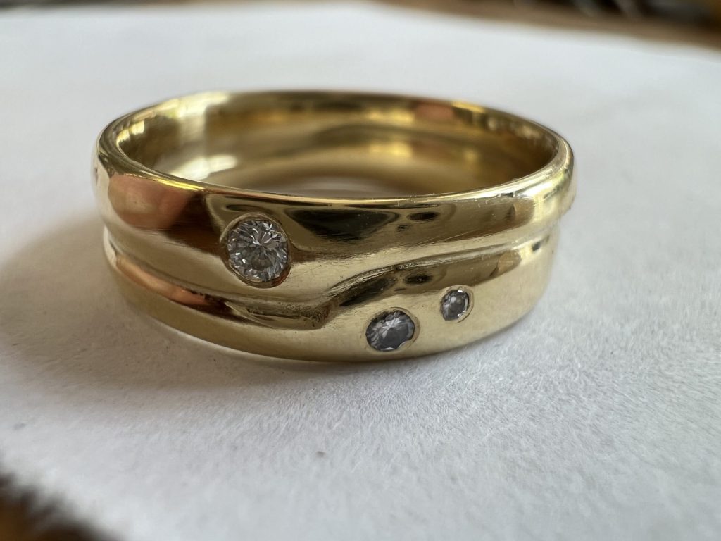 Ringe in allen Variationen 62 Witwenring, ineinander verschlungen