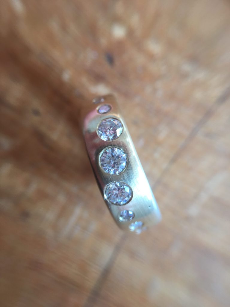 Ringe in allen Variationen 26 Ring mit Brillanten