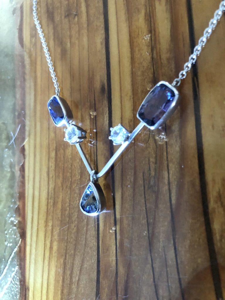 Zirkon 5 Tansanit-Maus Collier mit Zirkon