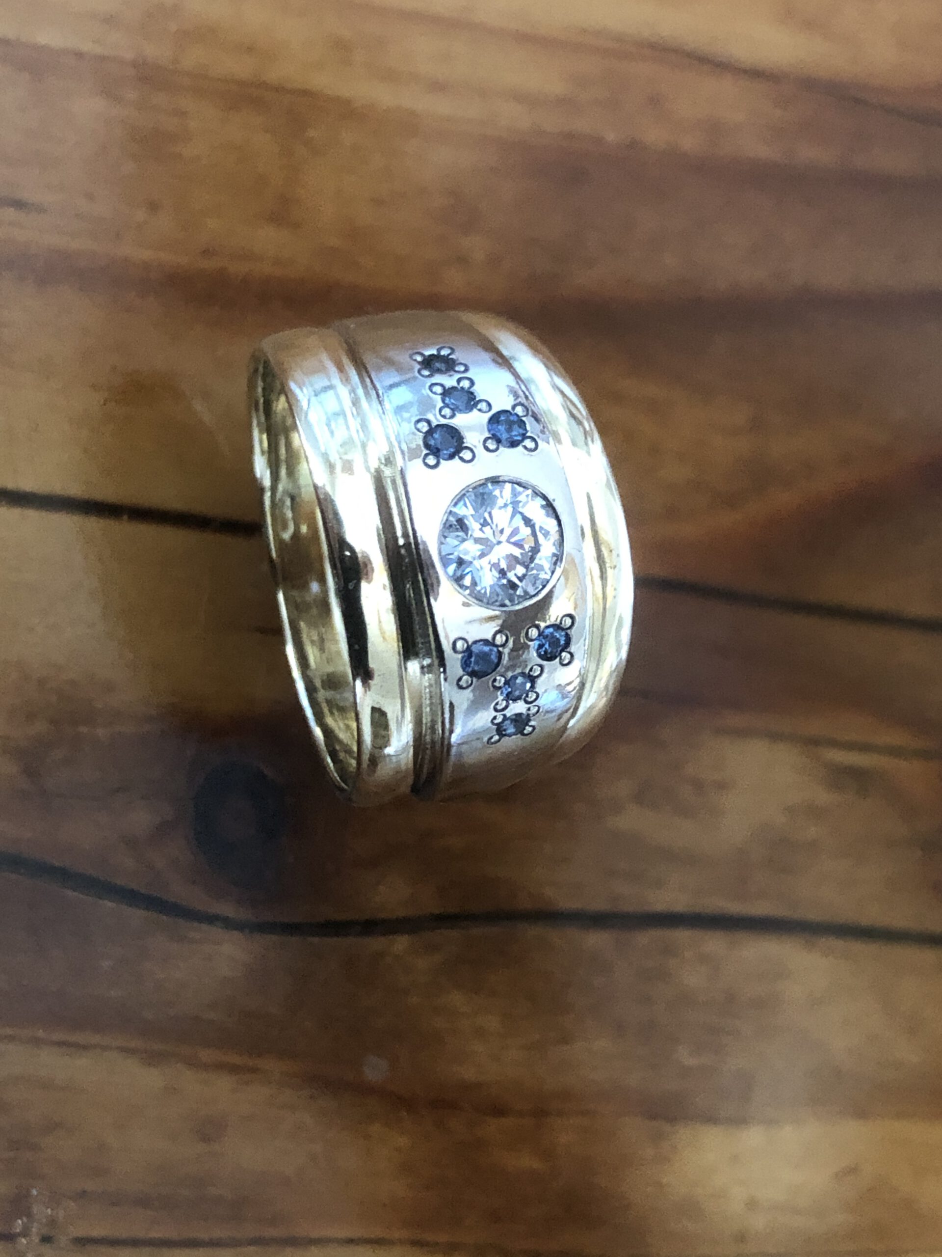 Witwenring - Witwerring 1 Witwenring mit Brillant und Safiren