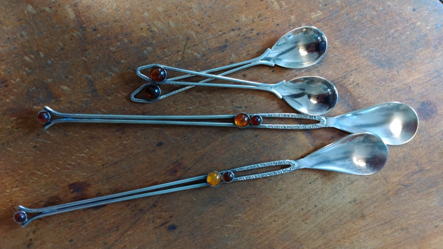 Ein Dekoherz aus altem Besteck – von Ellen