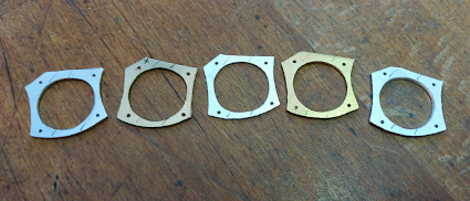 Ein Nietring - von Ellen 7 Nietring