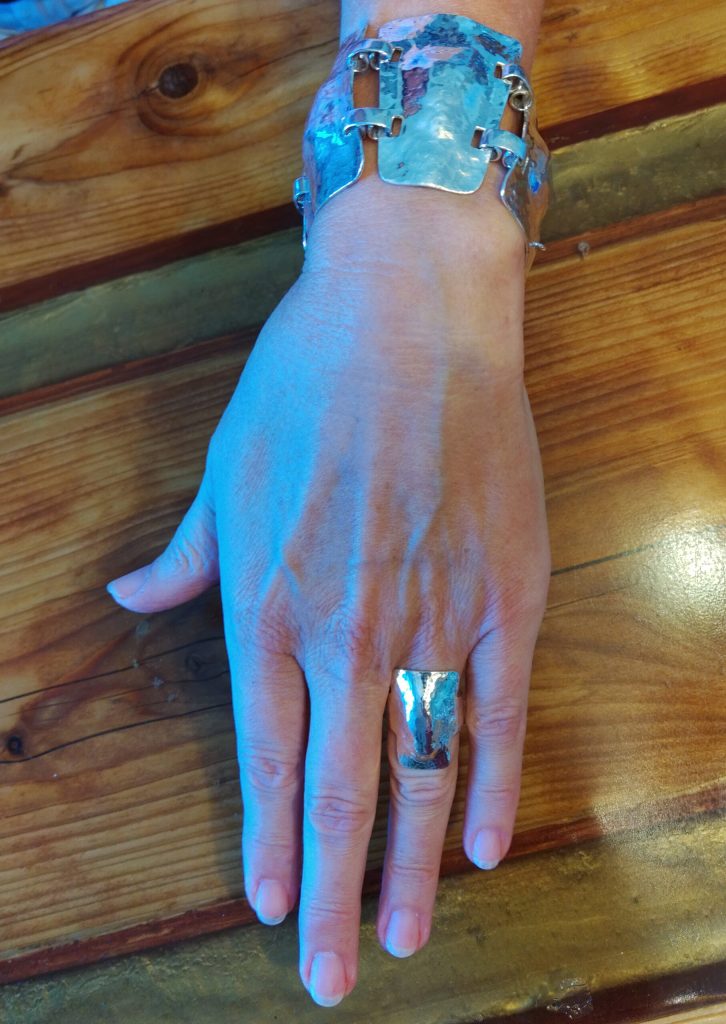 Ein Armband, ein Ring und ein Anhänger - Teil II - von Ellen 9 Armband und Ring