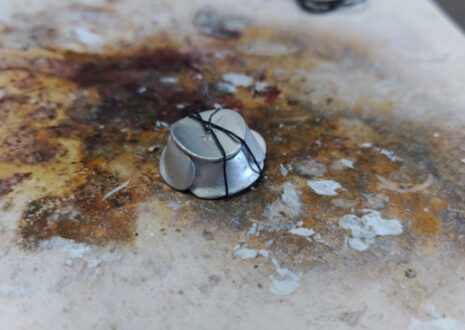 Bluete und Blech zusammengebunden Ansicht von unten 465x330 1