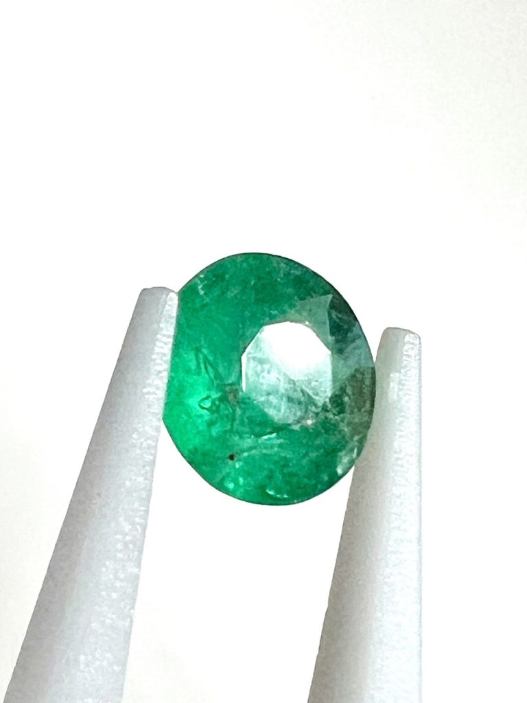 Smaragd 4 Smaragd, rund, facettiert