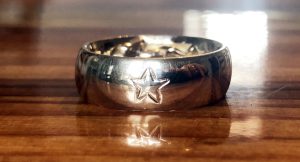 Gravuren 5 gravur aussen stern 300x162 1