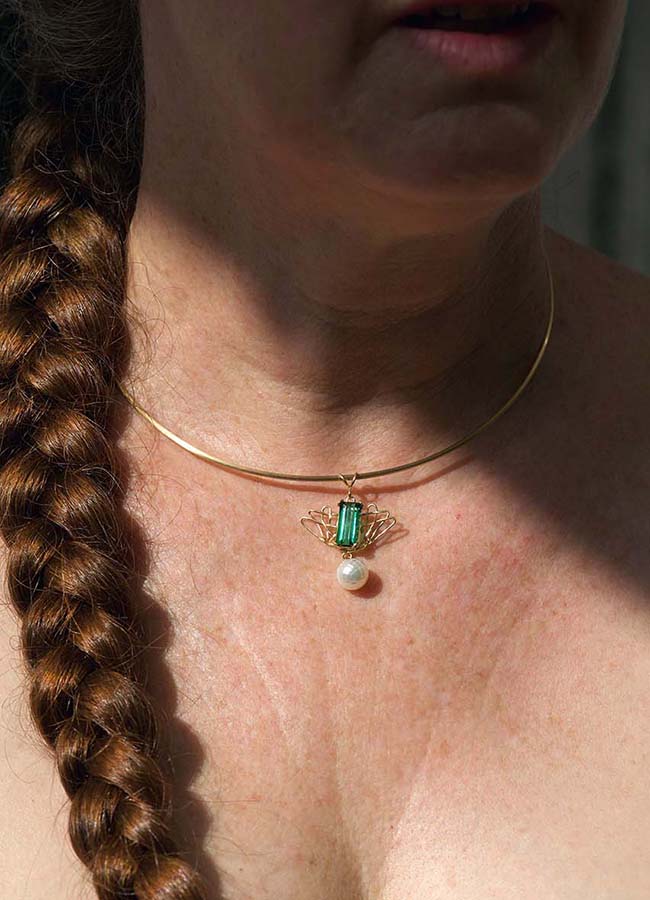 Erfolgreiche Teilnahme am Wettbewerb Schmuckvisionen trotz tragischer Umstände 3 turmalinanhaenger1 1