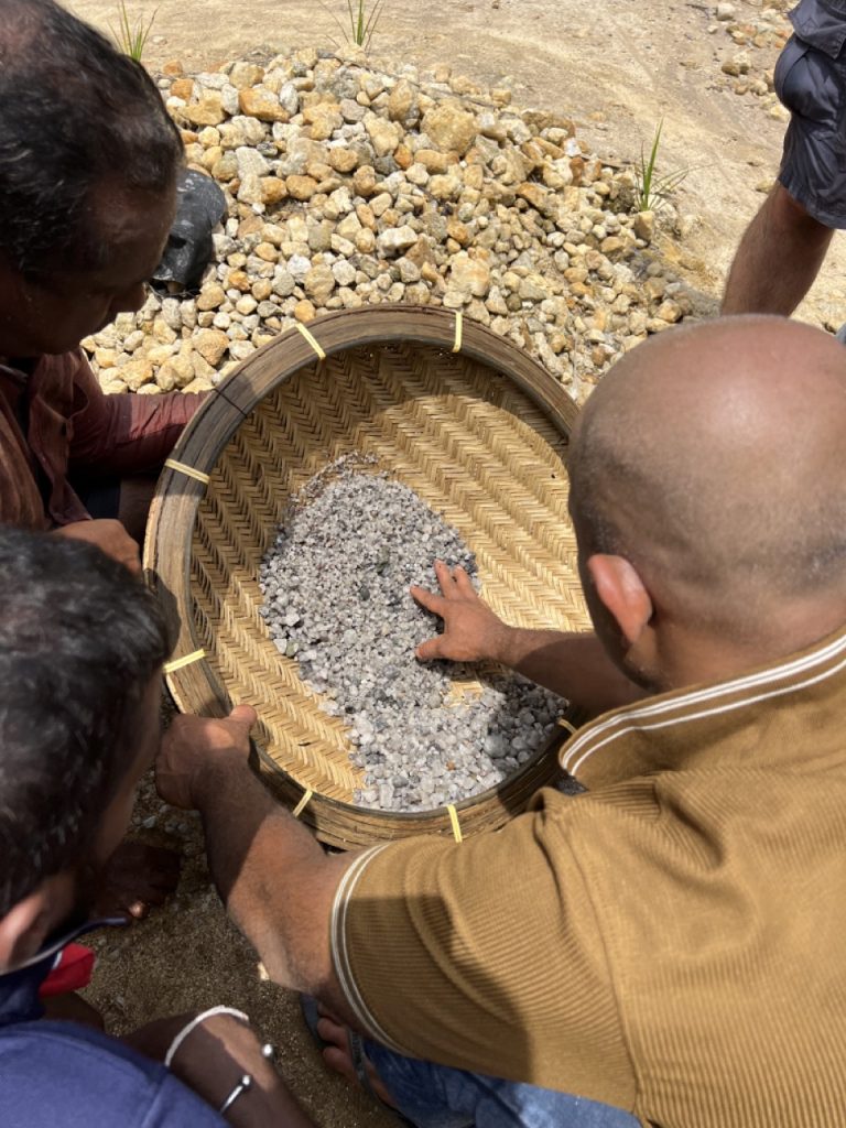 Ratnapura 23 Gross IMG 9971