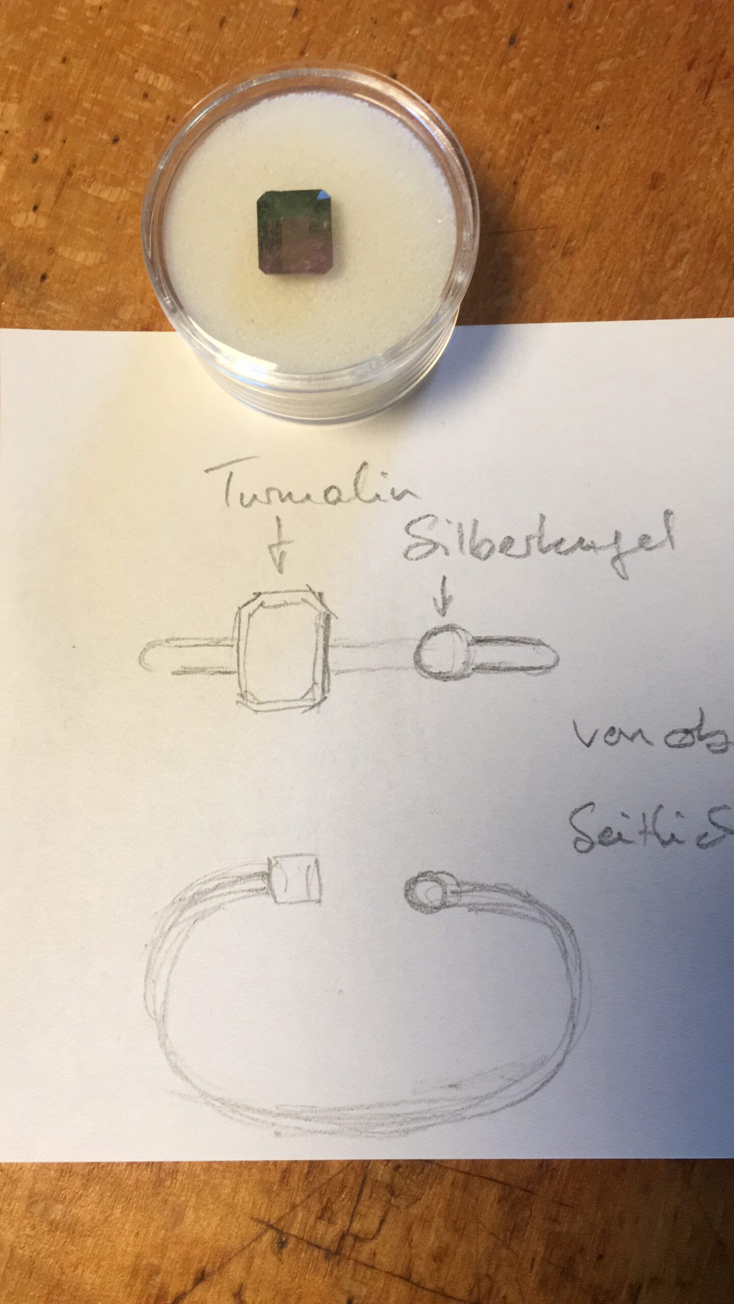 Skizze und Wassermelonen-Turmalin