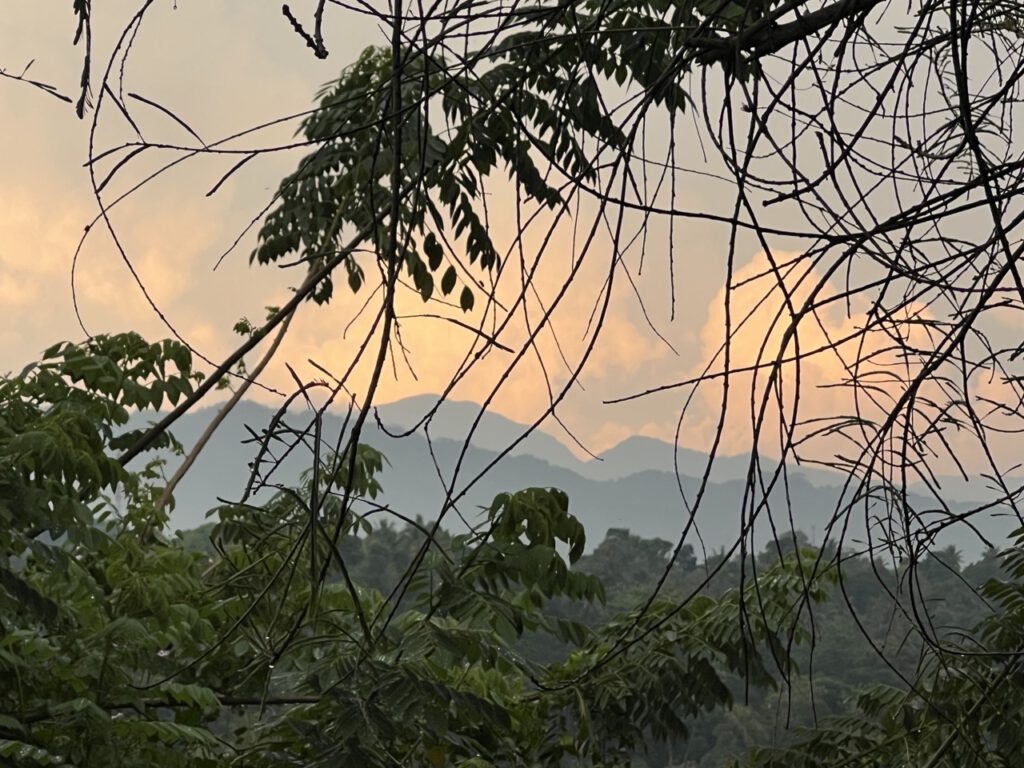 das Hochland in der Abenddämmerung