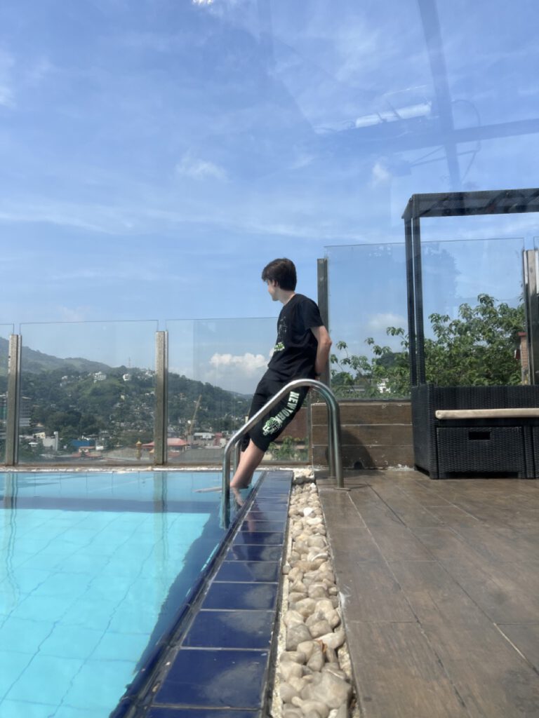 Pool. Rooftop-pool.