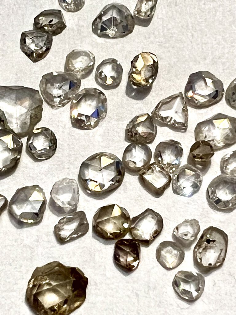Diamantrosen, verschiedene Farben und Qualitäten