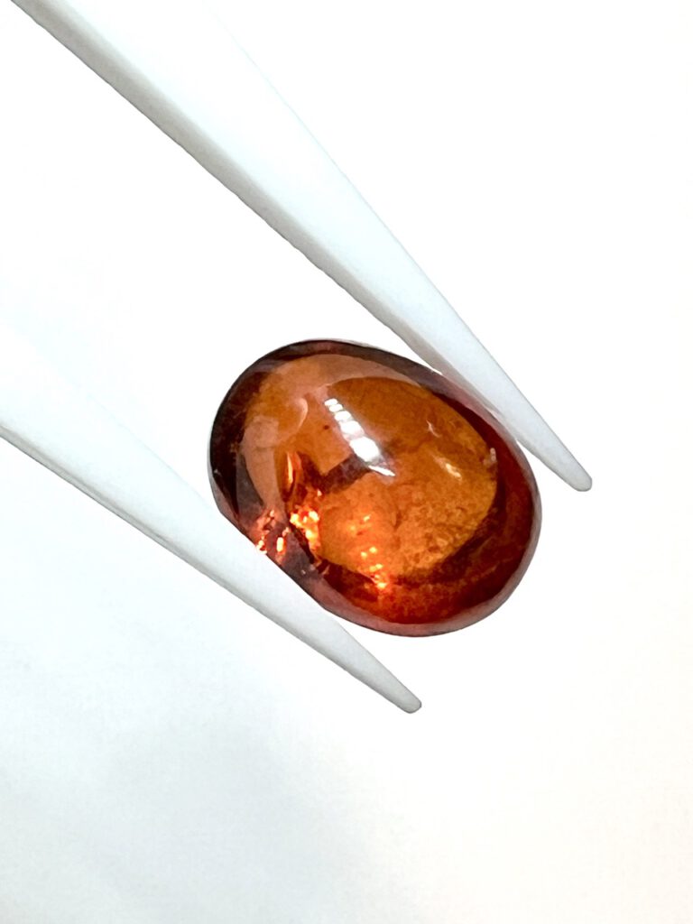 orangener Turmalin, Cabochon, oval