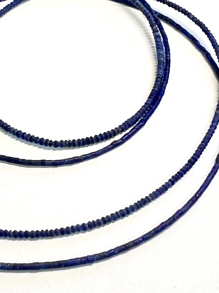 Lapislazuli, Strang Linsen und Tönnchen
