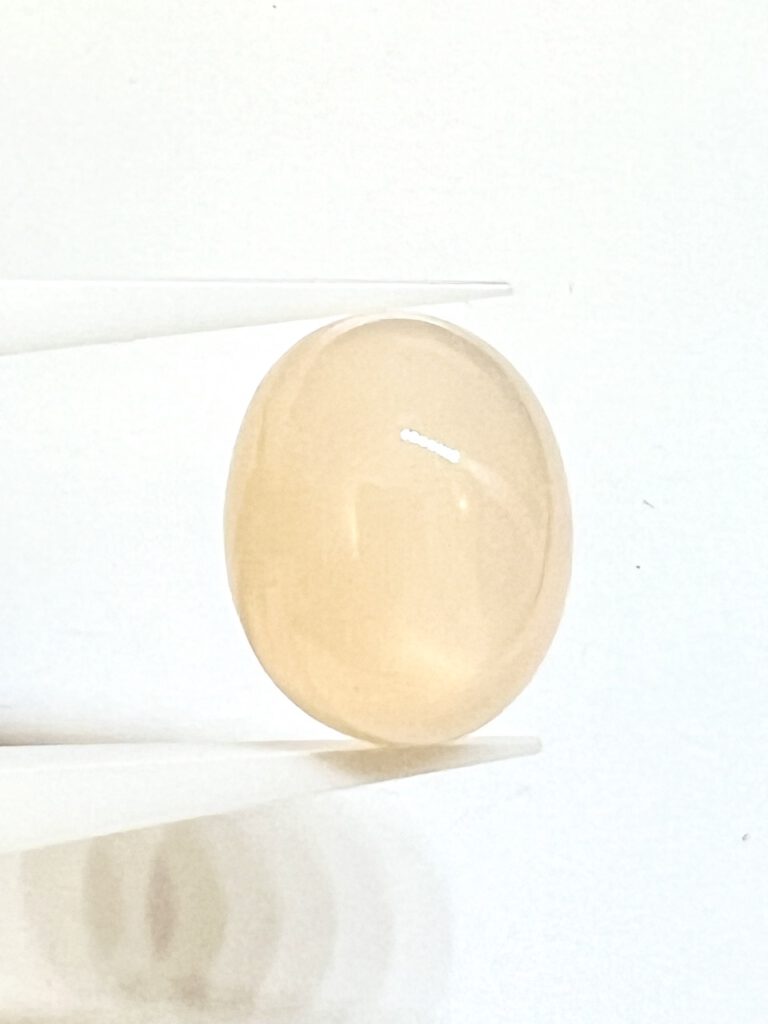 rosa Mondstein, oval, Cabochon