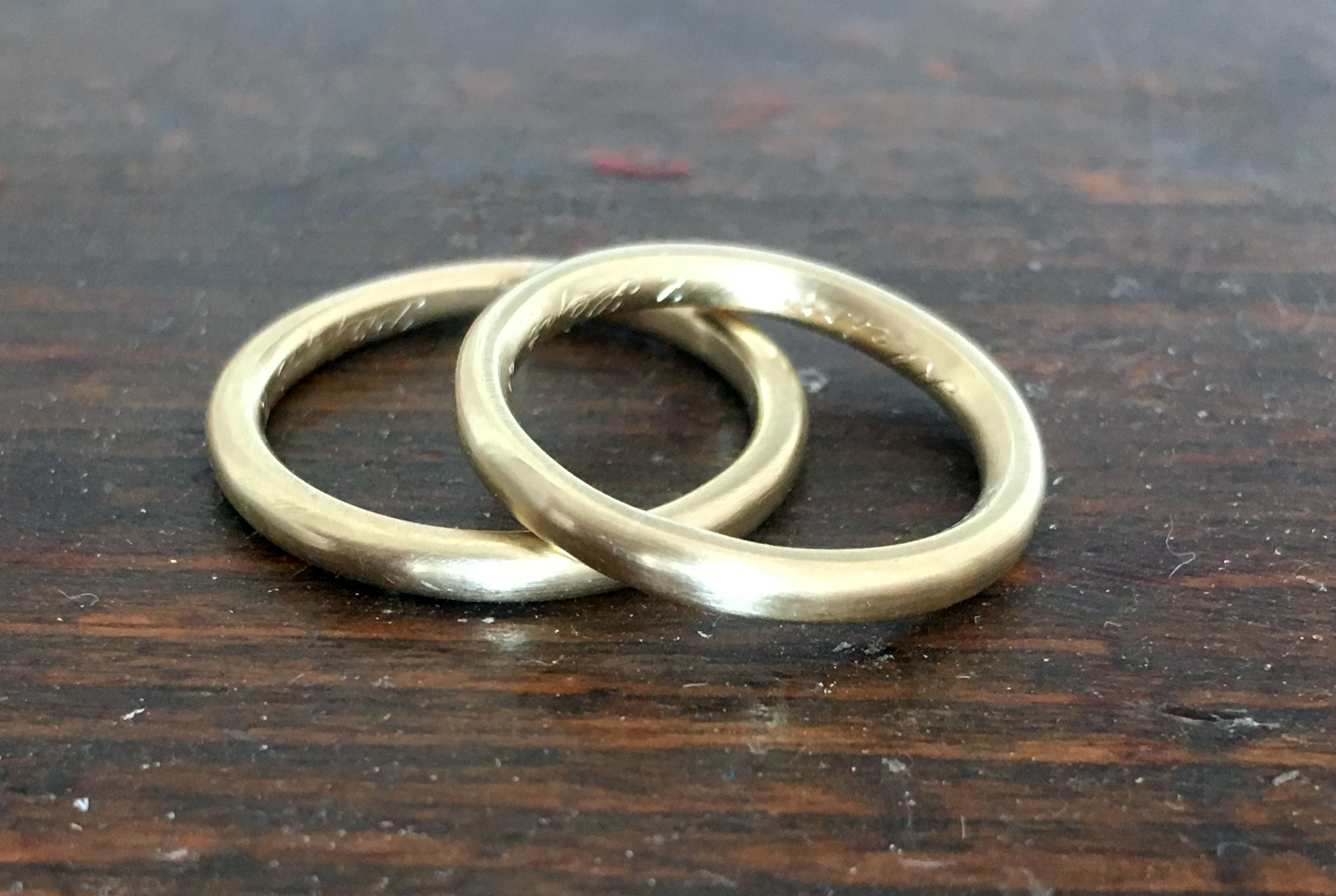 Ringe aus angeliefertem Gold mit rundem Querschnitt