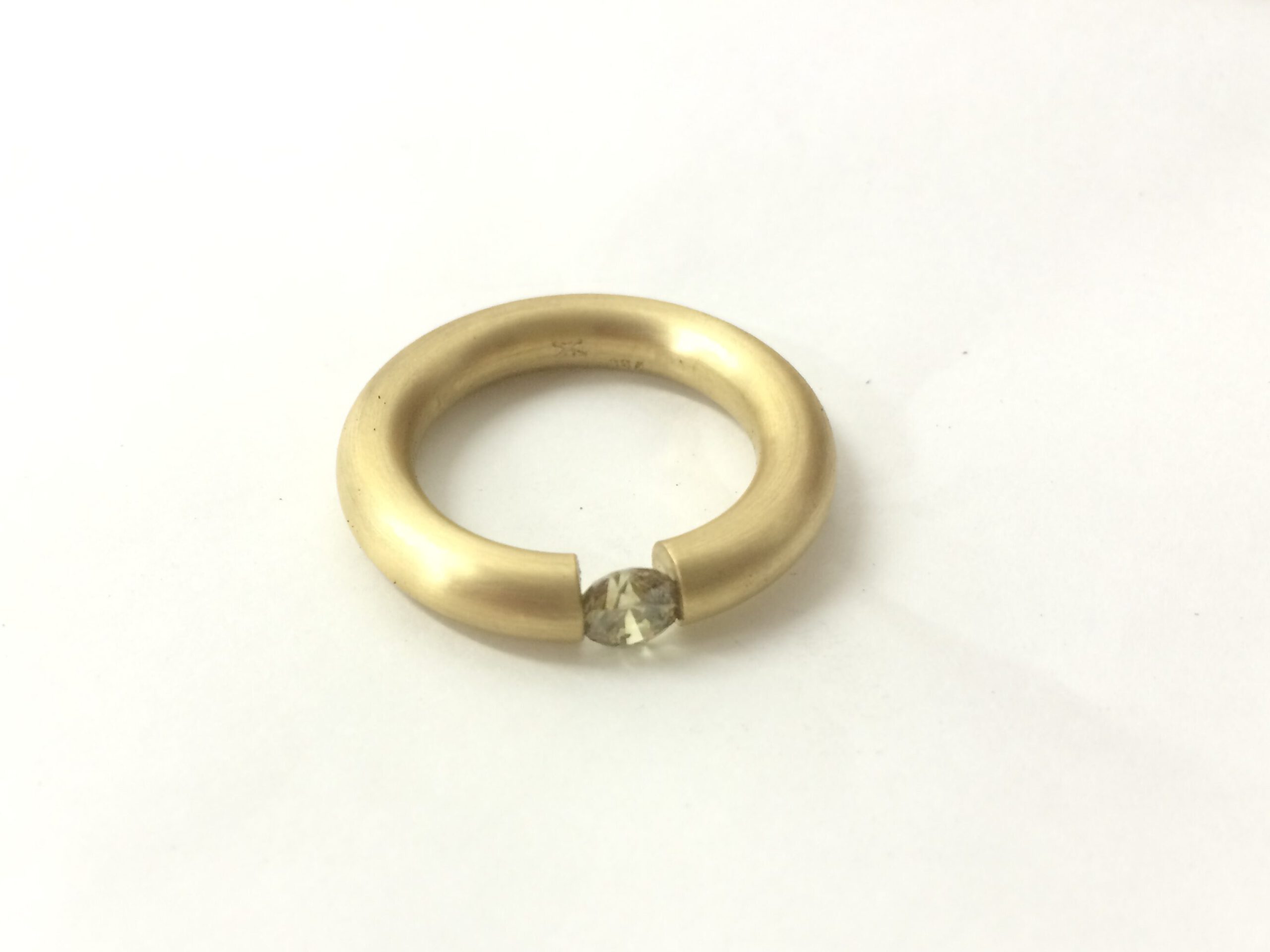 Spannring in Gold