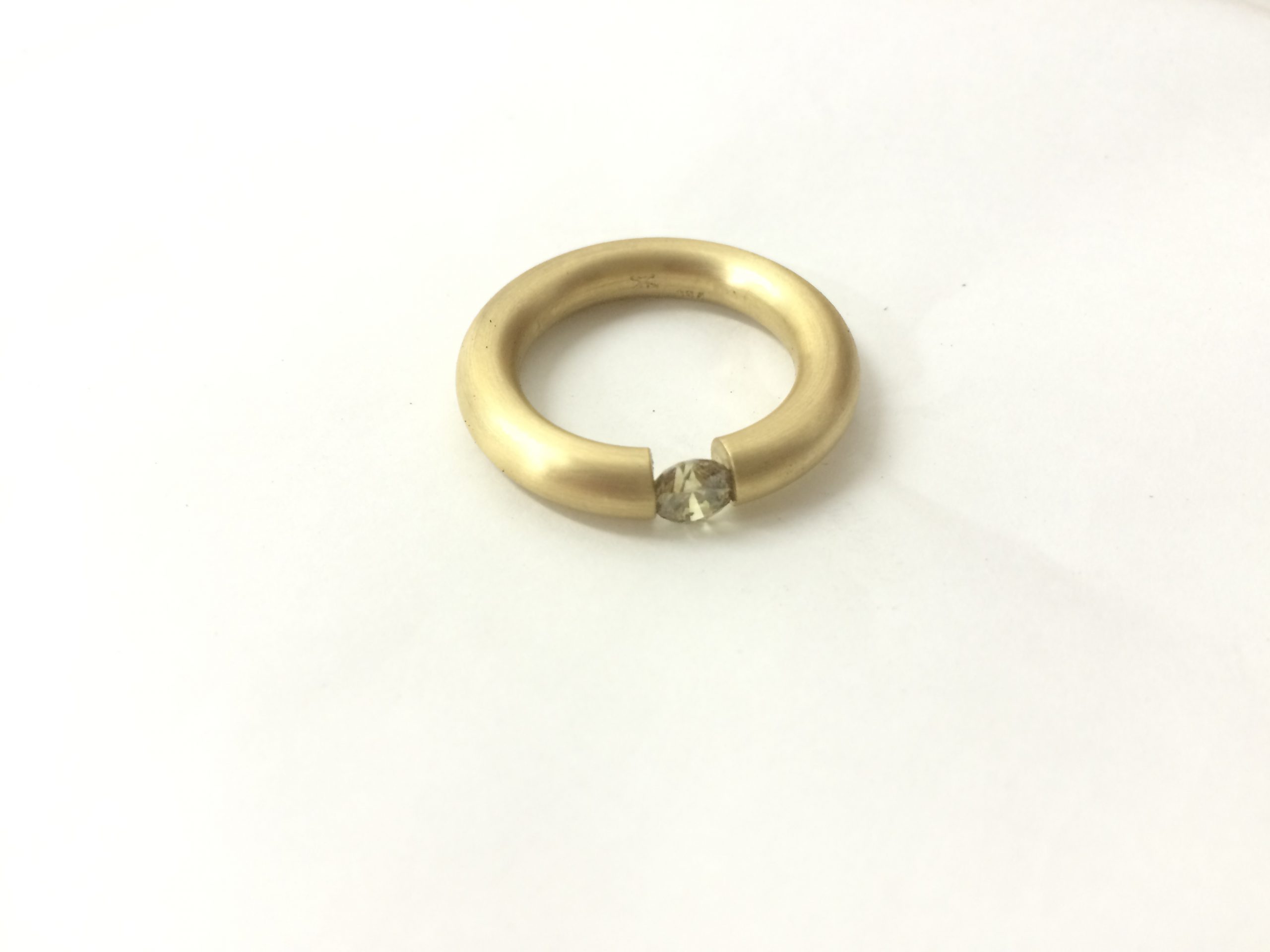 Spannring in Gold