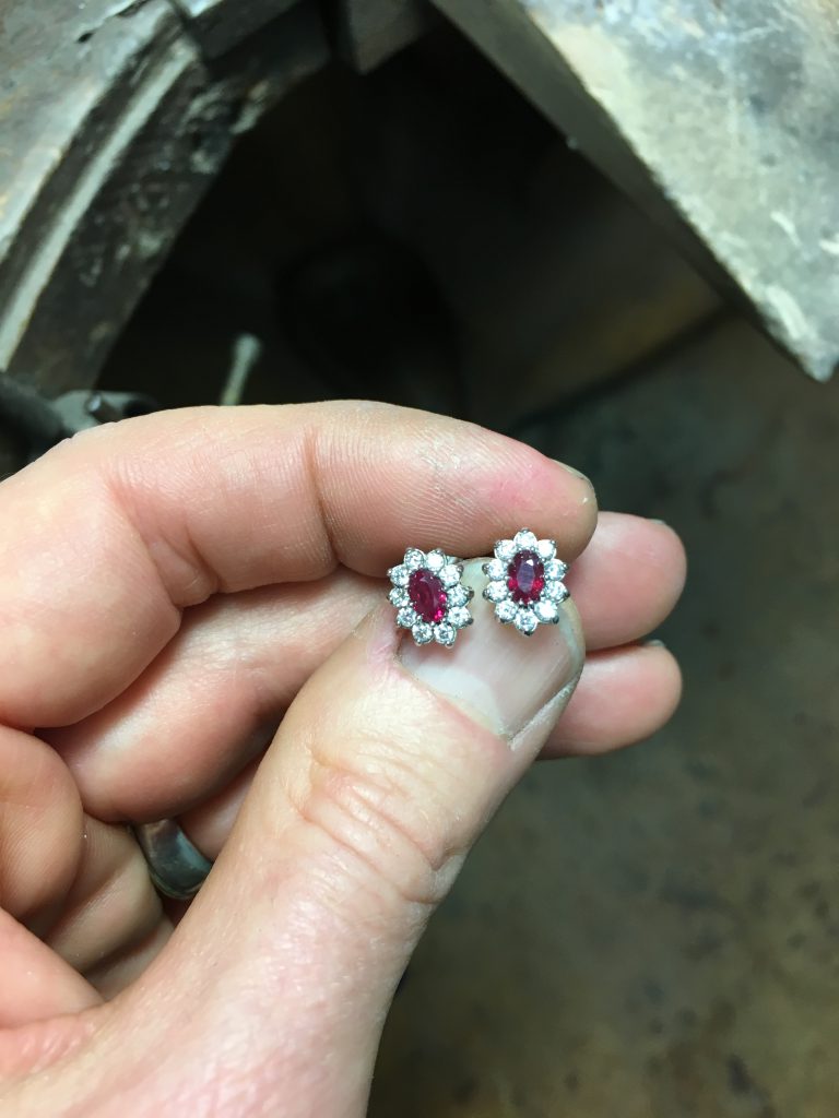 Rubine mit Brillanten